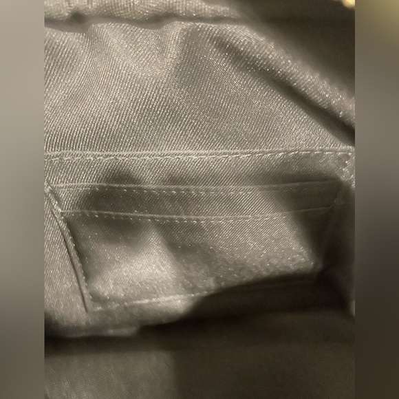 Banana Republic Black Crossbody Purse Handbag Bag Wallet Card Slots Minimalist - Picture 6 of 15